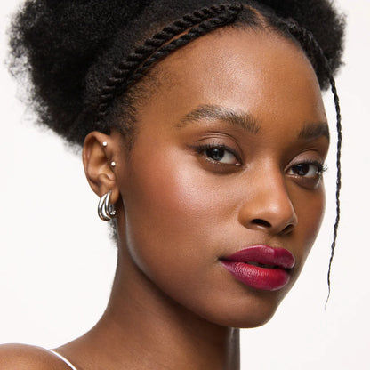 MAGIC LASHES All-Day Lip Stain